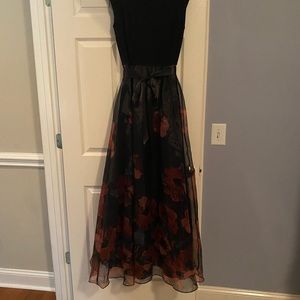 Ignite Evenings long organza gown.- size 10. Black with Red Floral skirt